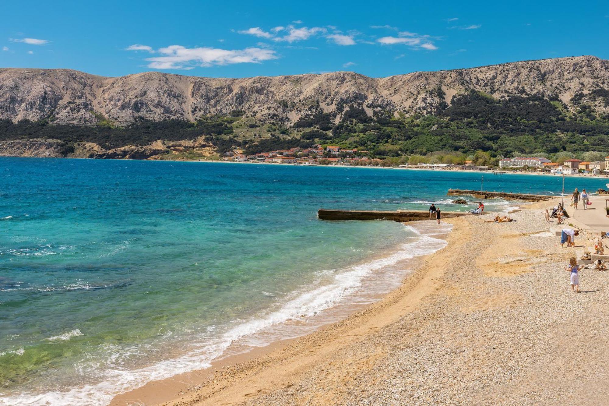 Apartment Nora By The Beach Baska  Bagian luar foto