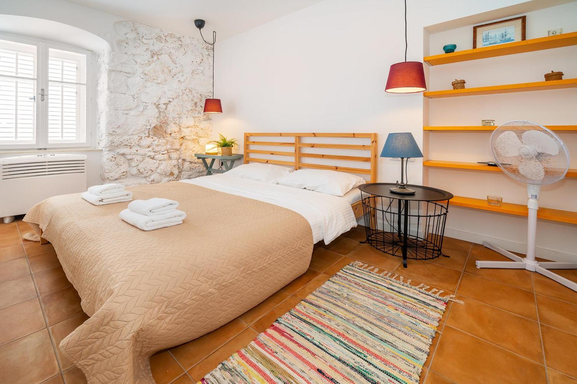 Apartment Nora By The Beach Baska  Bagian luar foto